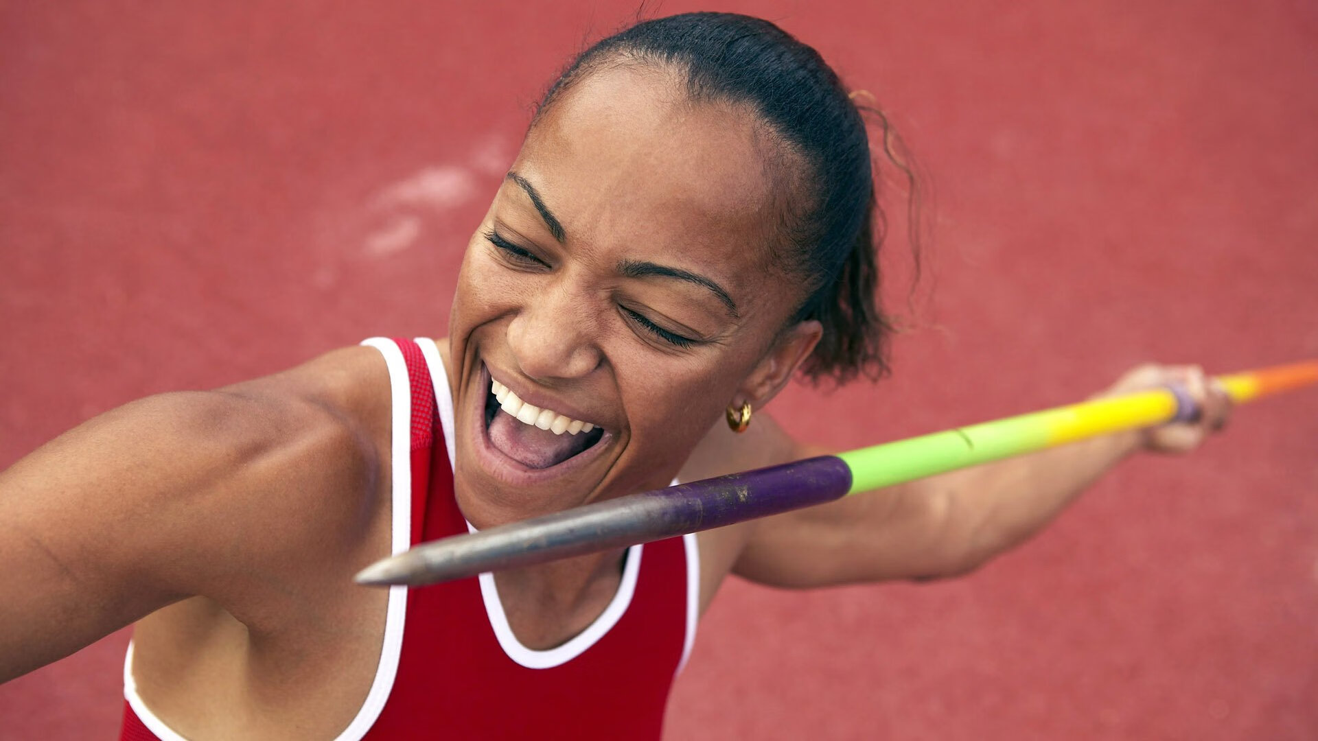 “帕布罗·马特拉:阿根廷美洲狮队的防守壁垒与队长精神”